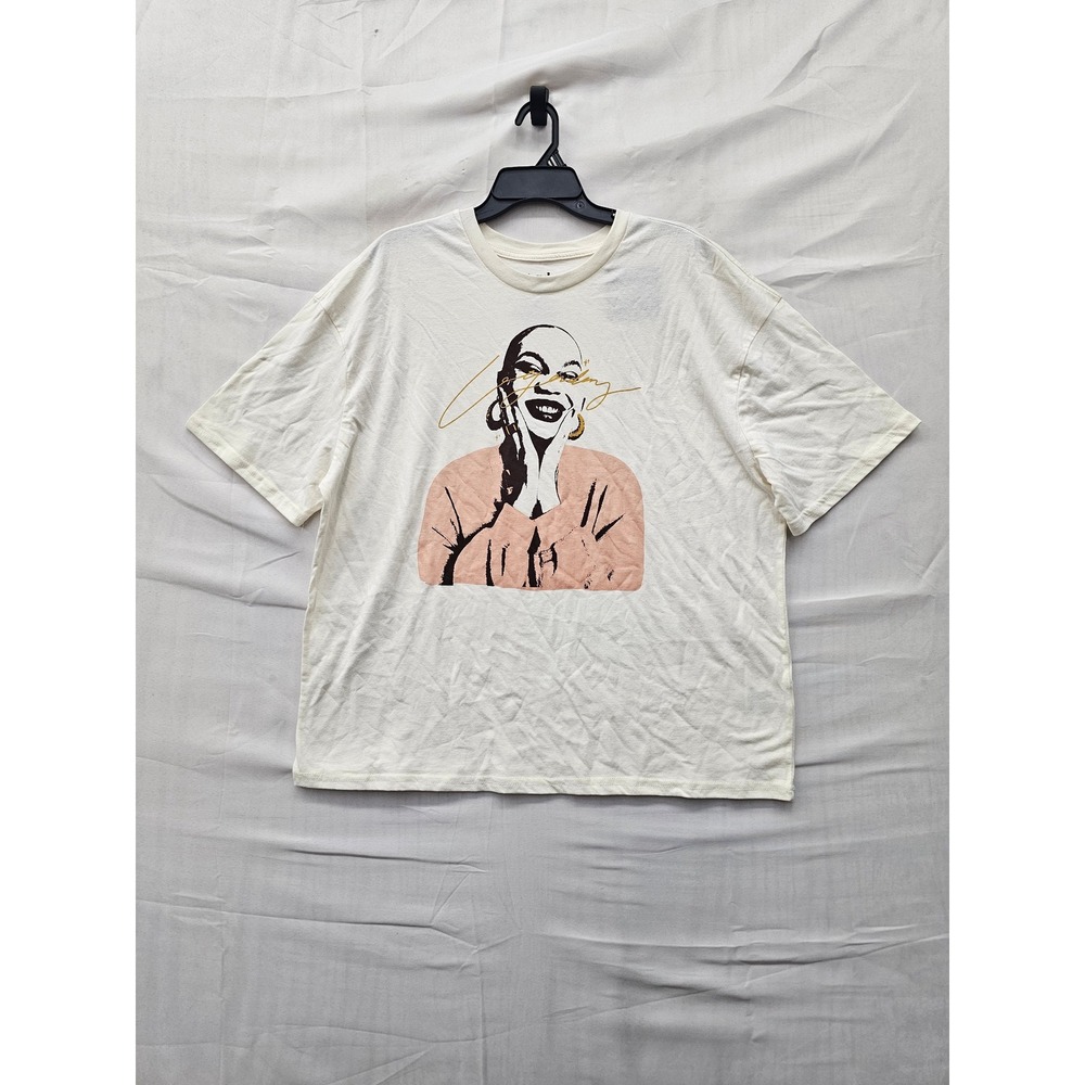 Legendary Rootz Womens Portrait Art Graphic T-Shirt Ivory Cotton Size Medium